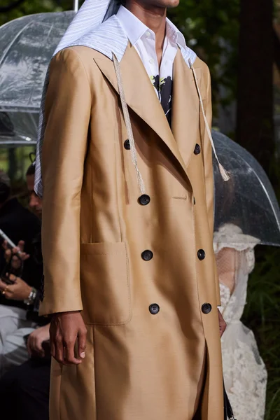 Look 142